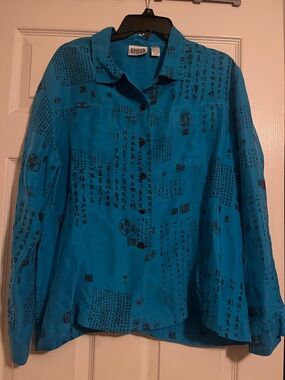 Teal Blue Button-Front Script Print Shirt